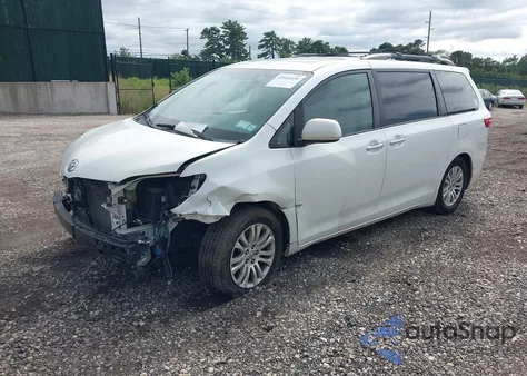 2015 Toyota Sienna Xle 8 Passenger из США, поврежденный, VIN 5TDYK3DC2FS530821